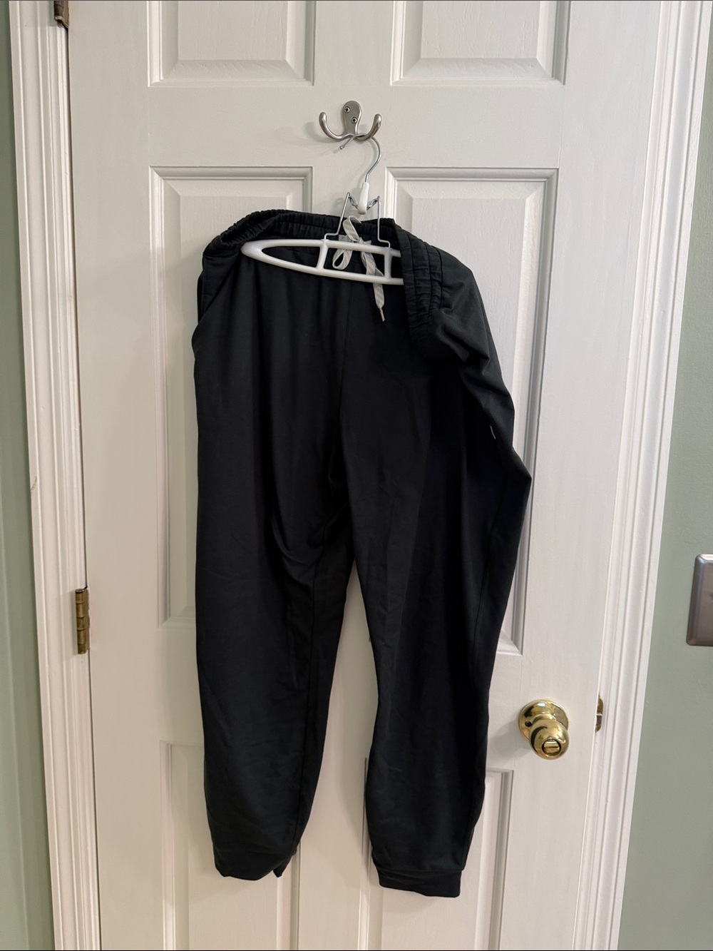Vuori Dark Green Women's Jogger Pants with Elastic Waist